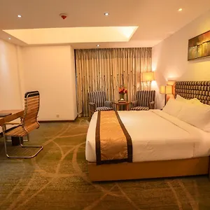 4* Otel Bengal Canary Park